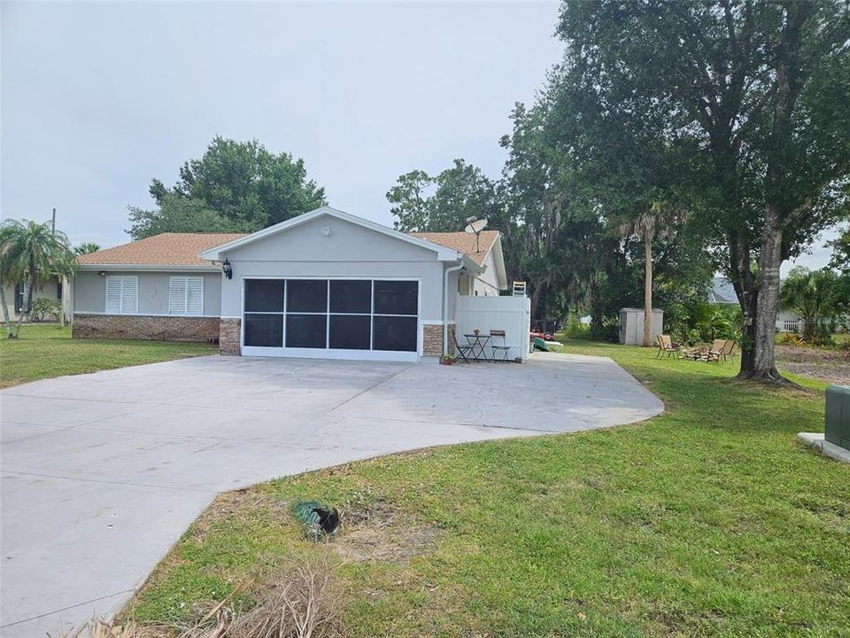 For Sale: $279,000 (3 beds, 2 baths, 1539 Square Feet)