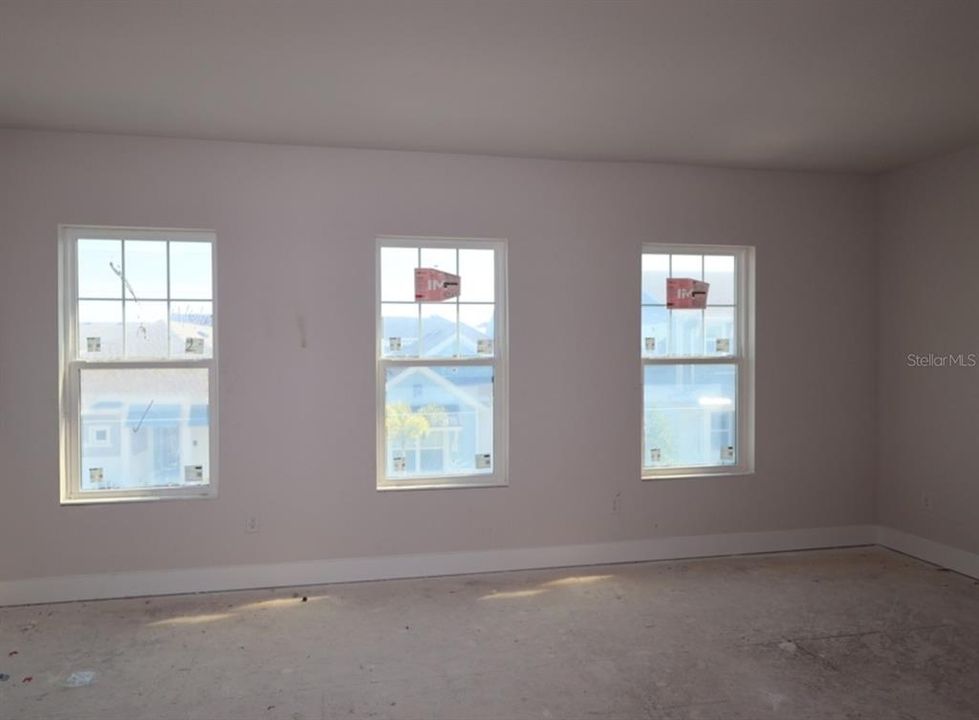 En Venta: $739,990 (3 camas, 2 baños, 2475 Pies cuadrados)