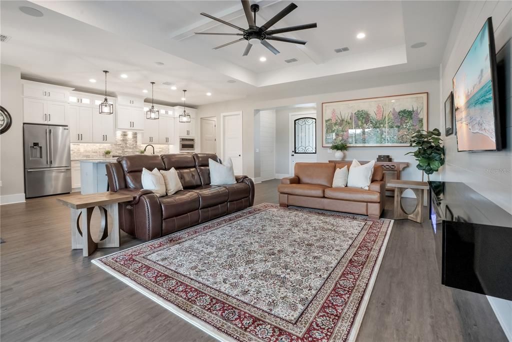 For Sale: $800,000 (4 beds, 3 baths, 2575 Square Feet)