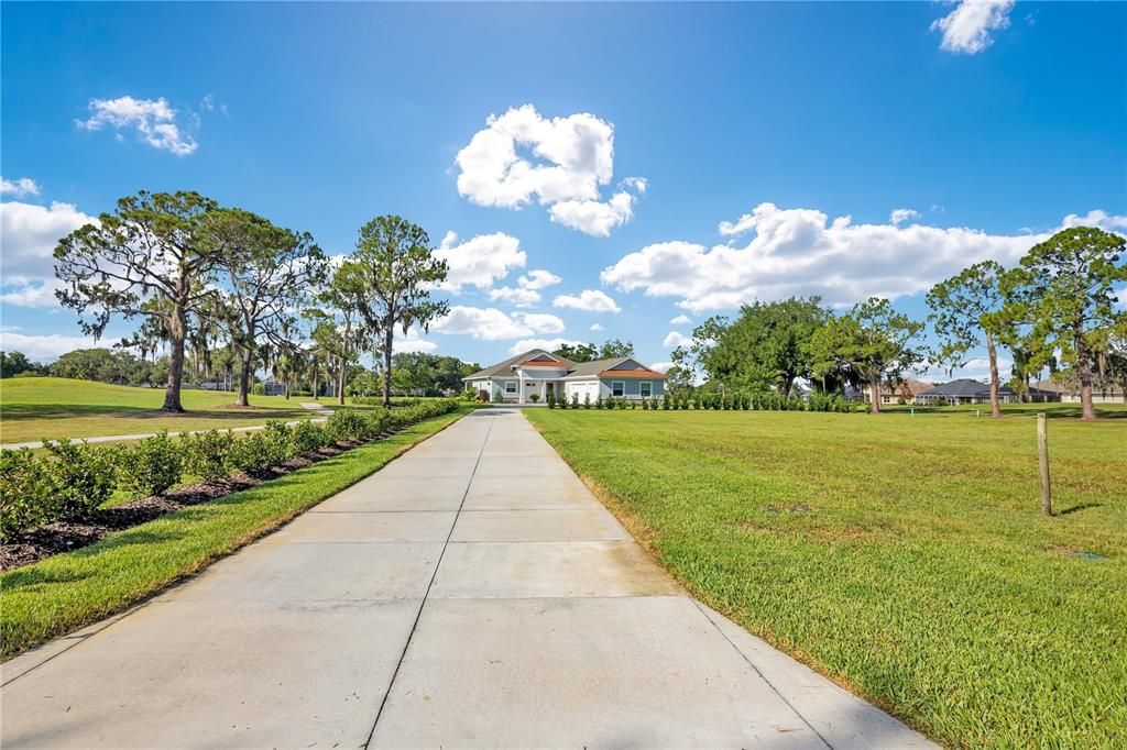 For Sale: $800,000 (4 beds, 3 baths, 2575 Square Feet)