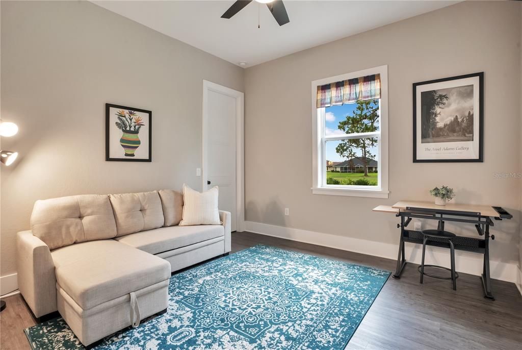 For Sale: $800,000 (4 beds, 3 baths, 2575 Square Feet)