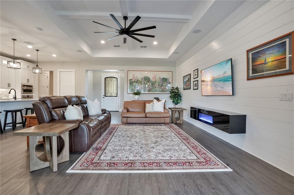 For Sale: $800,000 (4 beds, 3 baths, 2575 Square Feet)