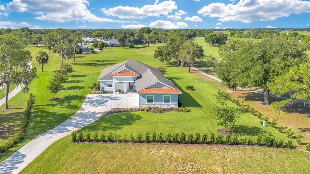 For Sale: $800,000 (4 beds, 3 baths, 2575 Square Feet)