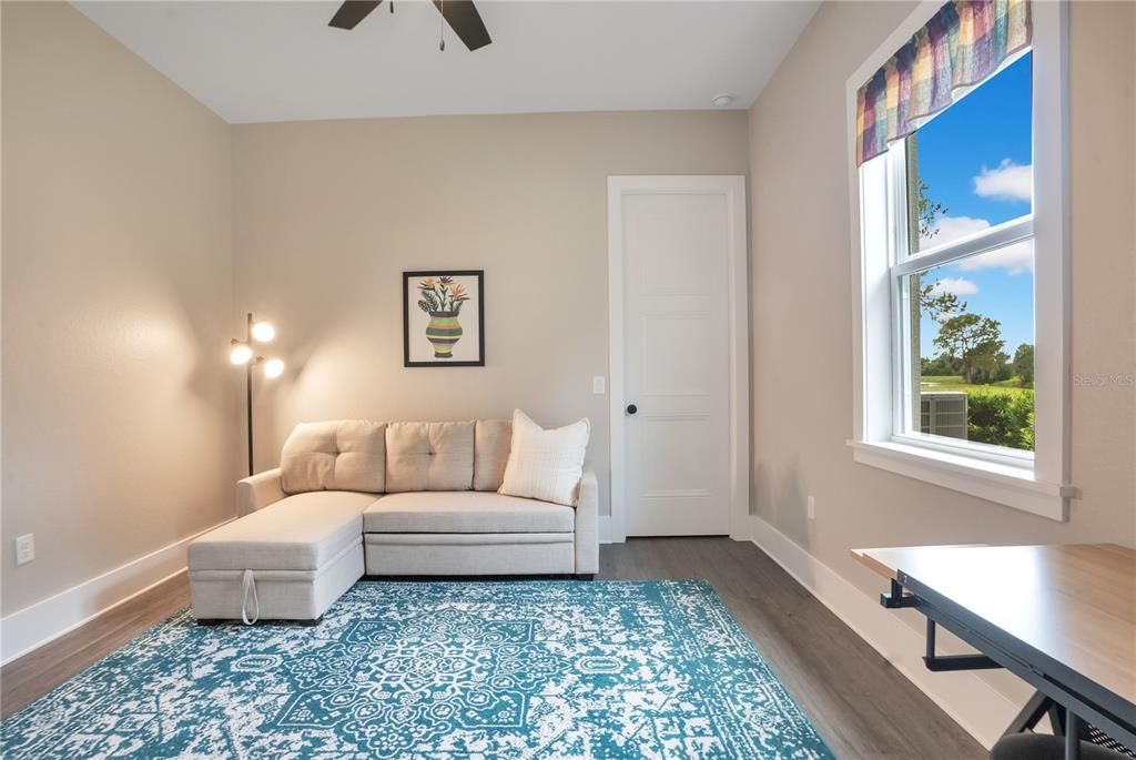 For Sale: $800,000 (4 beds, 3 baths, 2575 Square Feet)