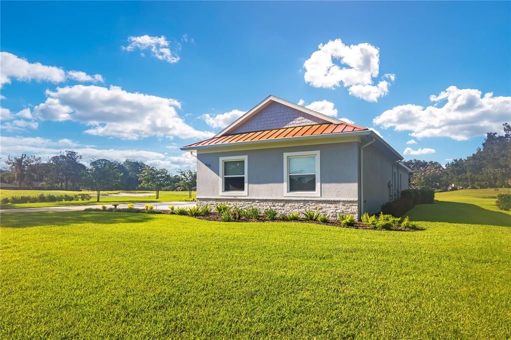 For Sale: $800,000 (4 beds, 3 baths, 2575 Square Feet)
