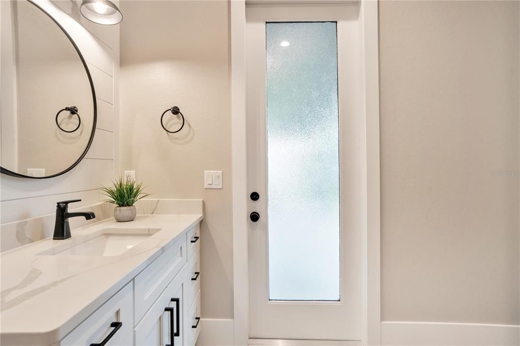 For Sale: $800,000 (4 beds, 3 baths, 2575 Square Feet)