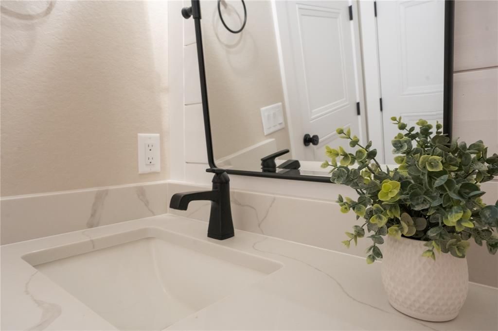 For Sale: $800,000 (4 beds, 3 baths, 2575 Square Feet)