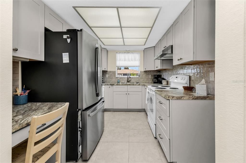 For Sale: $232,000 (2 beds, 2 baths, 1303 Square Feet)