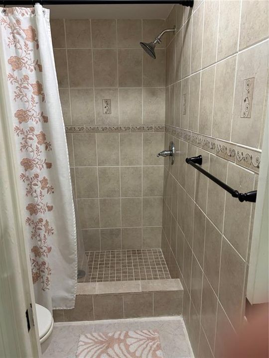 En Venta: $325,000 (3 camas, 2 baños, 1232 Pies cuadrados)