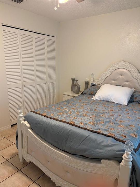 En Venta: $325,000 (3 camas, 2 baños, 1232 Pies cuadrados)