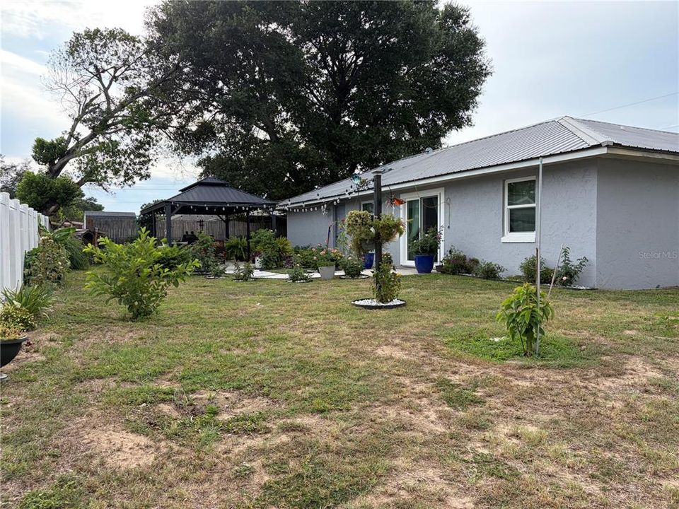 En Venta: $325,000 (3 camas, 2 baños, 1232 Pies cuadrados)