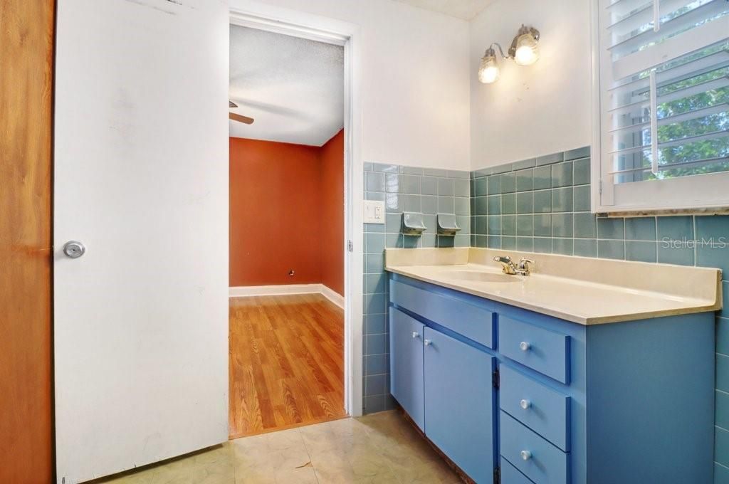 For Sale: $375,000 (3 beds, 1 baths, 1775 Square Feet)