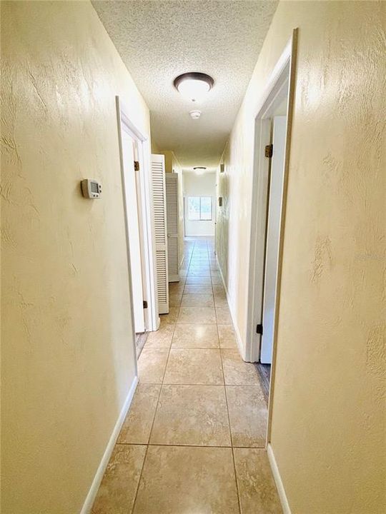 For Sale: $289,000 (3 beds, 2 baths, 1265 Square Feet)