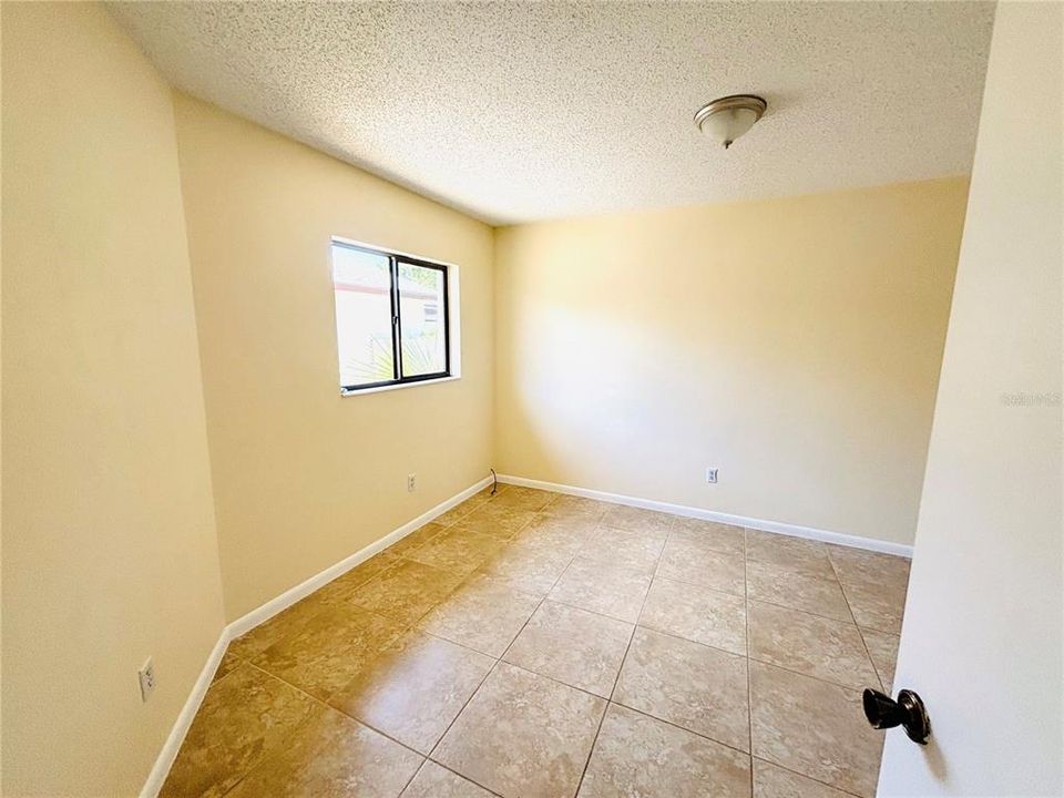 For Sale: $289,000 (3 beds, 2 baths, 1265 Square Feet)