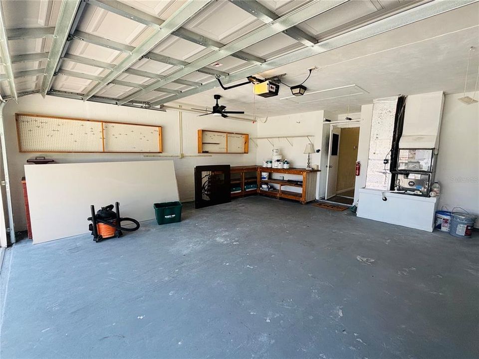 For Sale: $289,000 (3 beds, 2 baths, 1265 Square Feet)