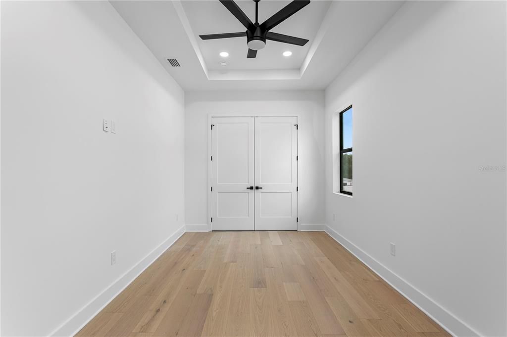 Activo con contrato: $1,290,000 (4 camas, 4 baños, 3090 Pies cuadrados)