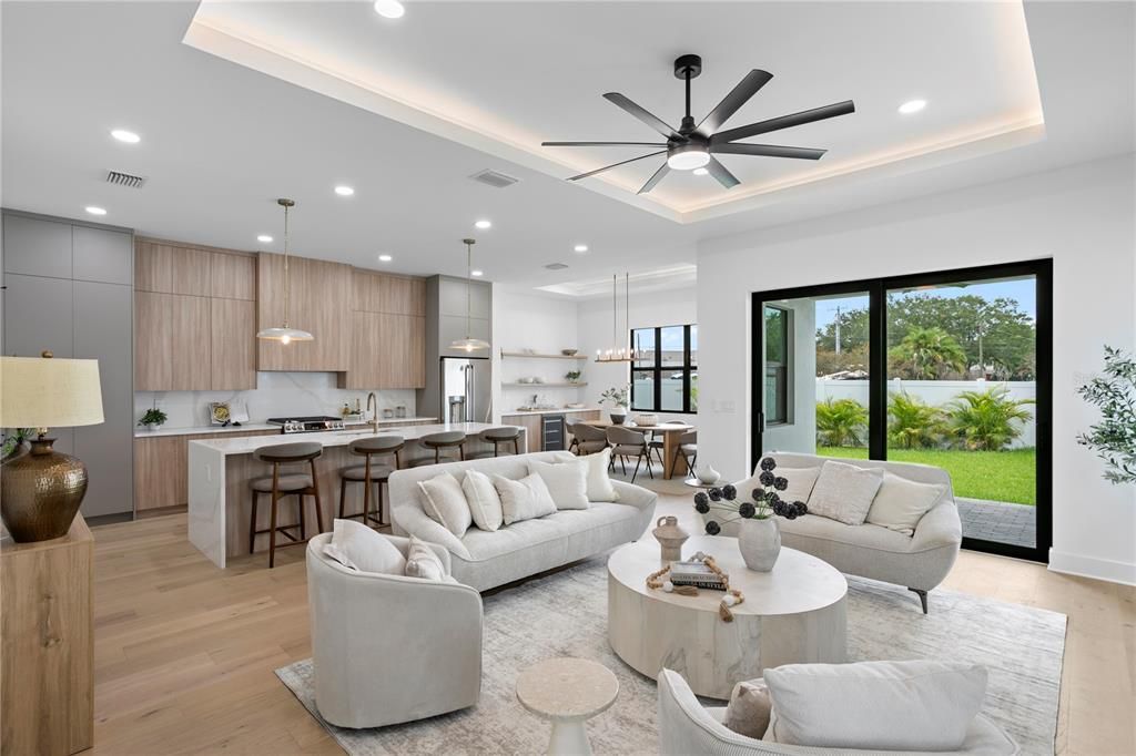 Activo con contrato: $1,290,000 (4 camas, 4 baños, 3090 Pies cuadrados)