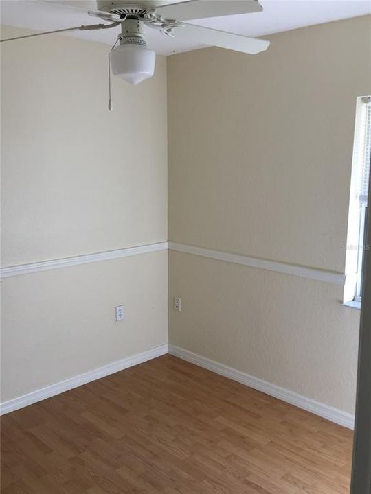 For Rent: $1,395 (3 beds, 1 baths, 798 Square Feet)