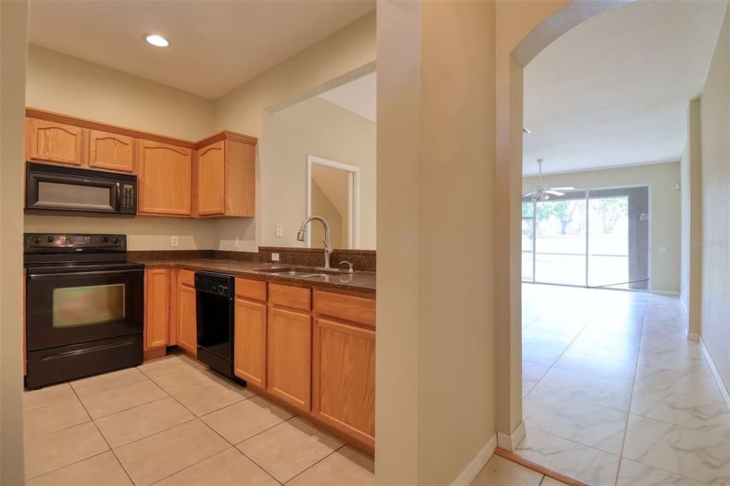 For Rent: $2,500 (2 beds, 2 baths, 1730 Square Feet)