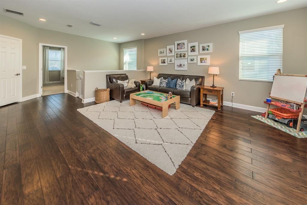 For Sale: $790,000 (4 beds, 3 baths, 3293 Square Feet)
