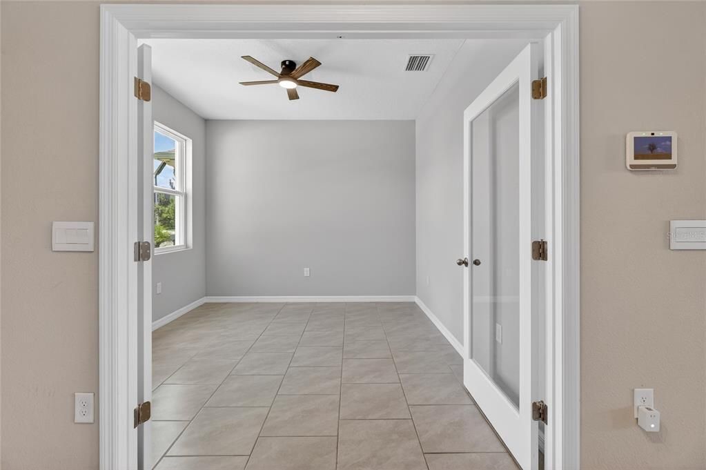 For Sale: $474,000 (4 beds, 3 baths, 2756 Square Feet)