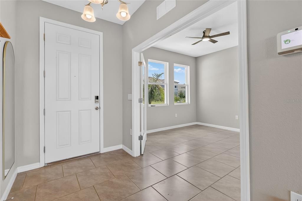 For Sale: $474,000 (4 beds, 3 baths, 2756 Square Feet)