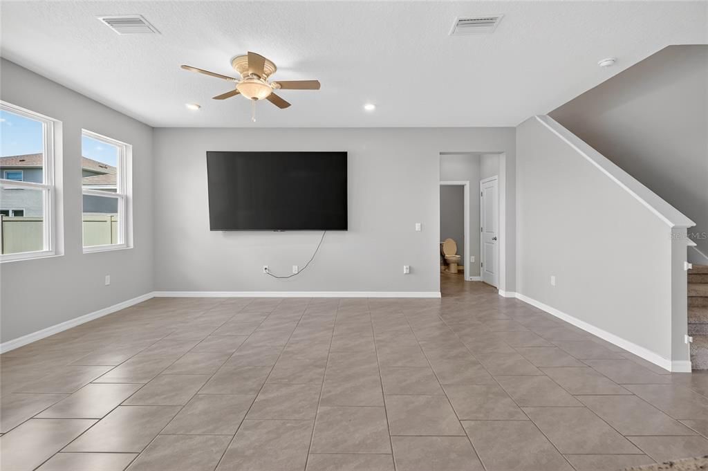 For Sale: $474,000 (4 beds, 3 baths, 2756 Square Feet)