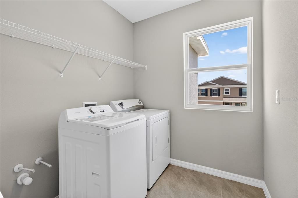 For Sale: $474,000 (4 beds, 3 baths, 2756 Square Feet)