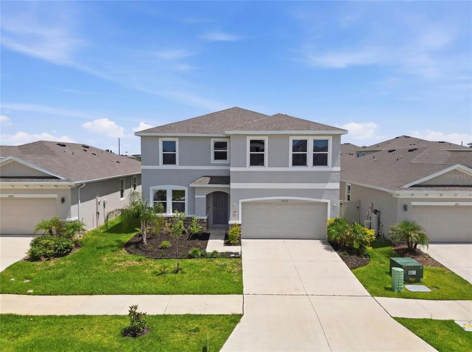 For Sale: $474,000 (4 beds, 3 baths, 2756 Square Feet)