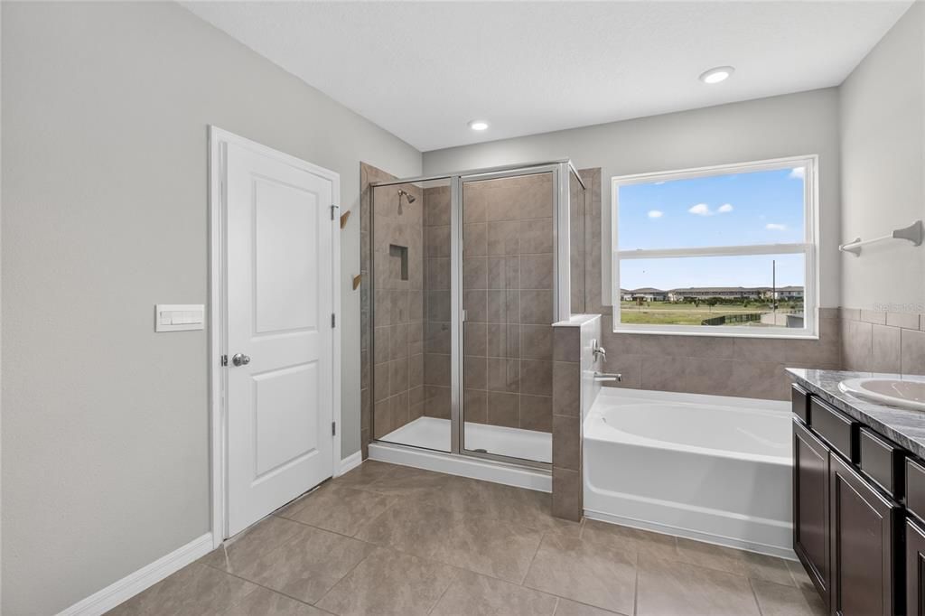 For Sale: $474,000 (4 beds, 3 baths, 2756 Square Feet)