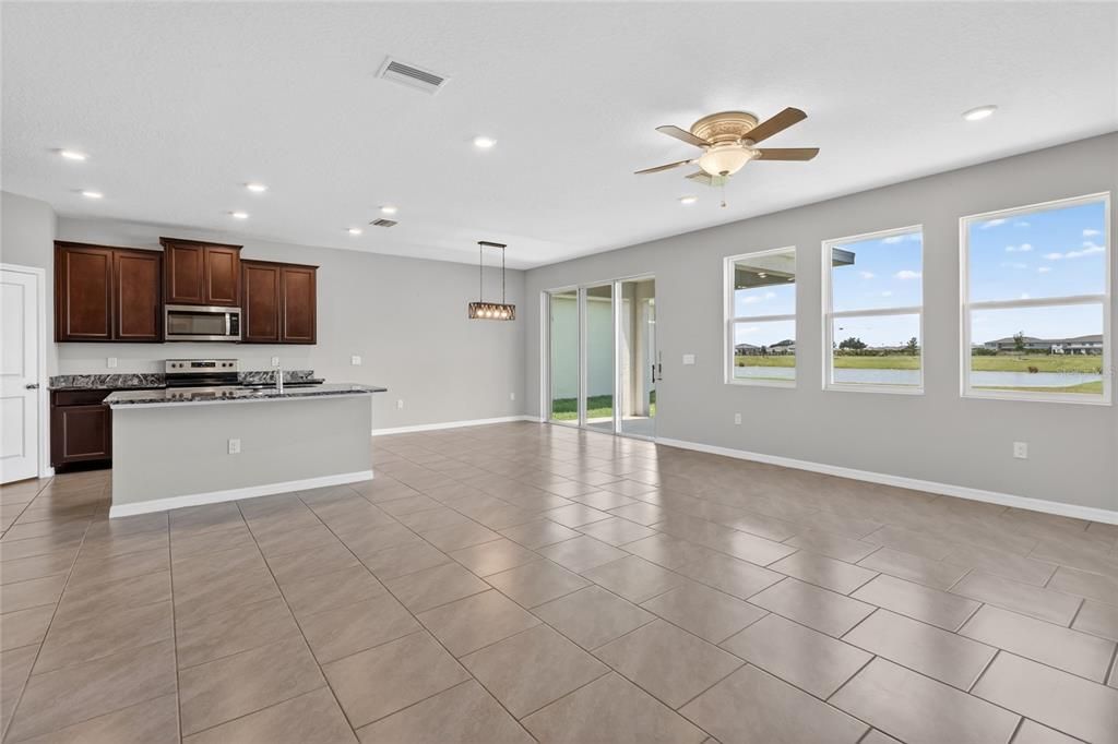 For Sale: $474,000 (4 beds, 3 baths, 2756 Square Feet)