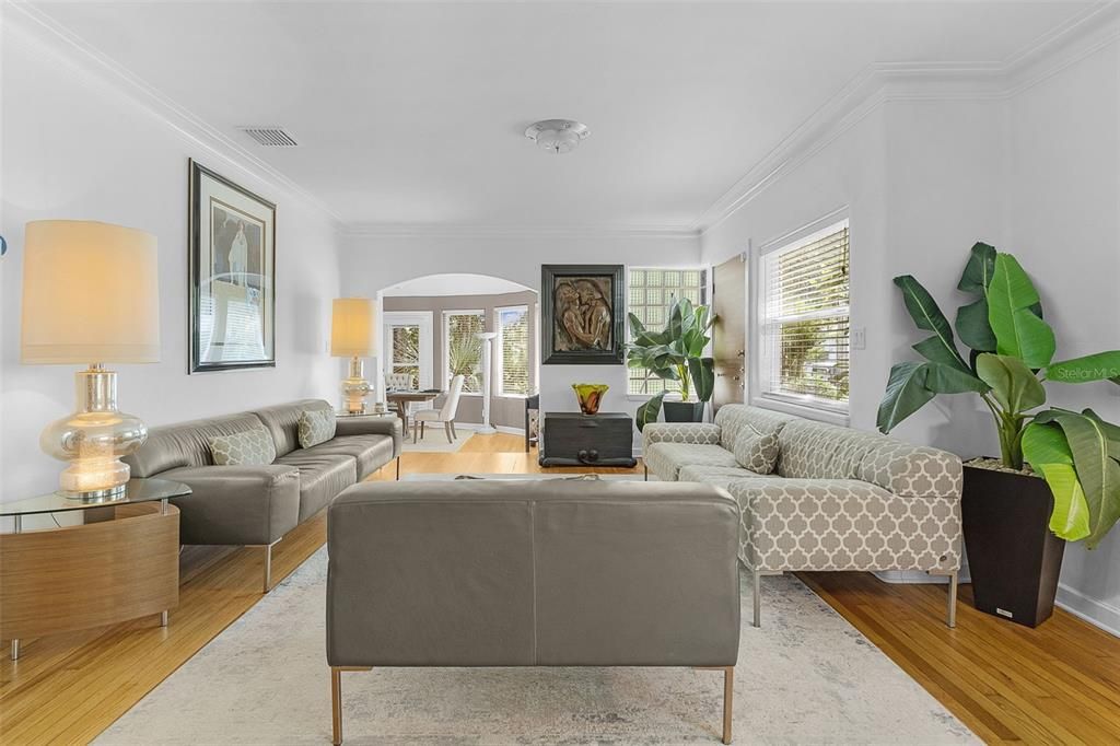 待售: $787,000 (4 贝兹, 2 浴室, 2796 平方英尺)