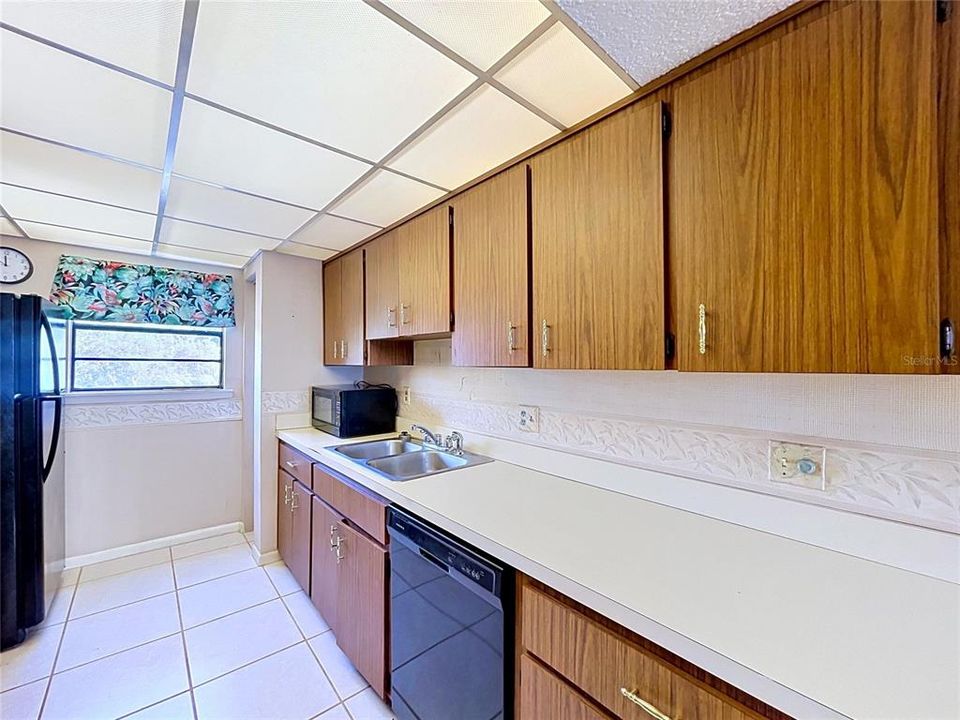 For Sale: $424,900 (2 beds, 2 baths, 1080 Square Feet)