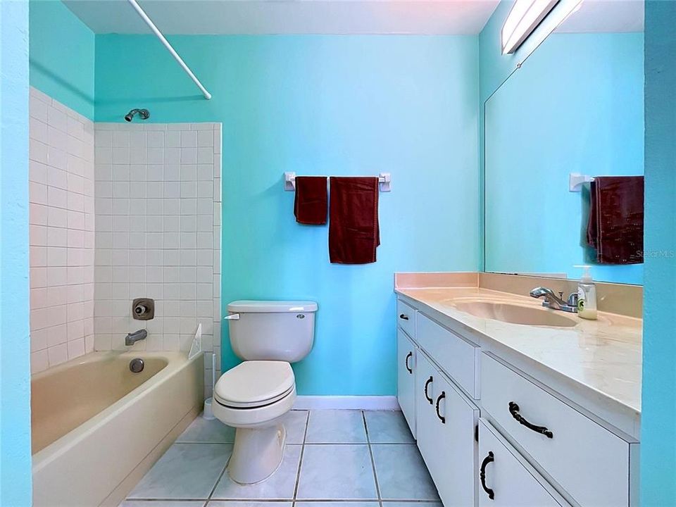 For Sale: $424,900 (2 beds, 2 baths, 1080 Square Feet)