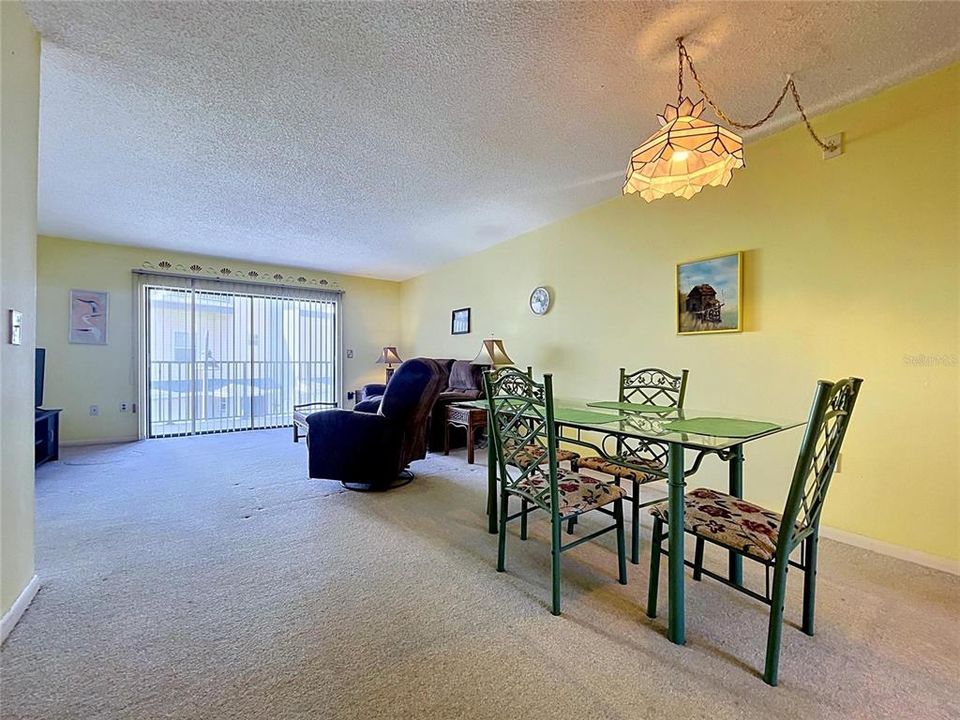For Sale: $424,900 (2 beds, 2 baths, 1080 Square Feet)