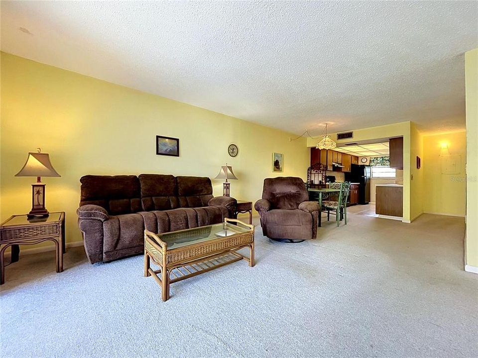 For Sale: $424,900 (2 beds, 2 baths, 1080 Square Feet)