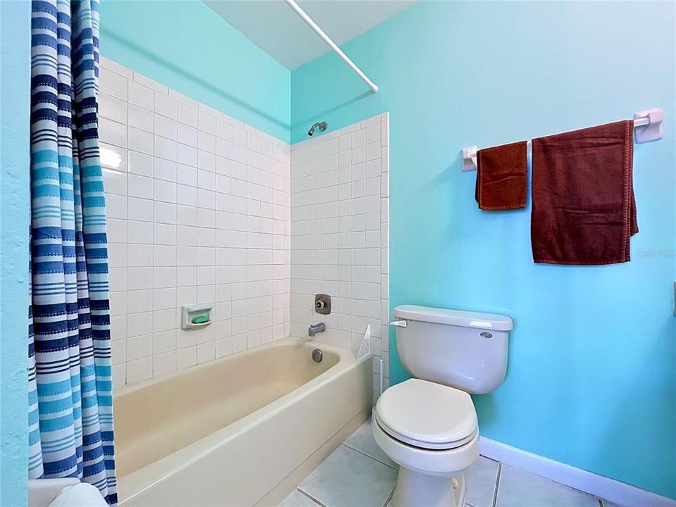 For Sale: $424,900 (2 beds, 2 baths, 1080 Square Feet)