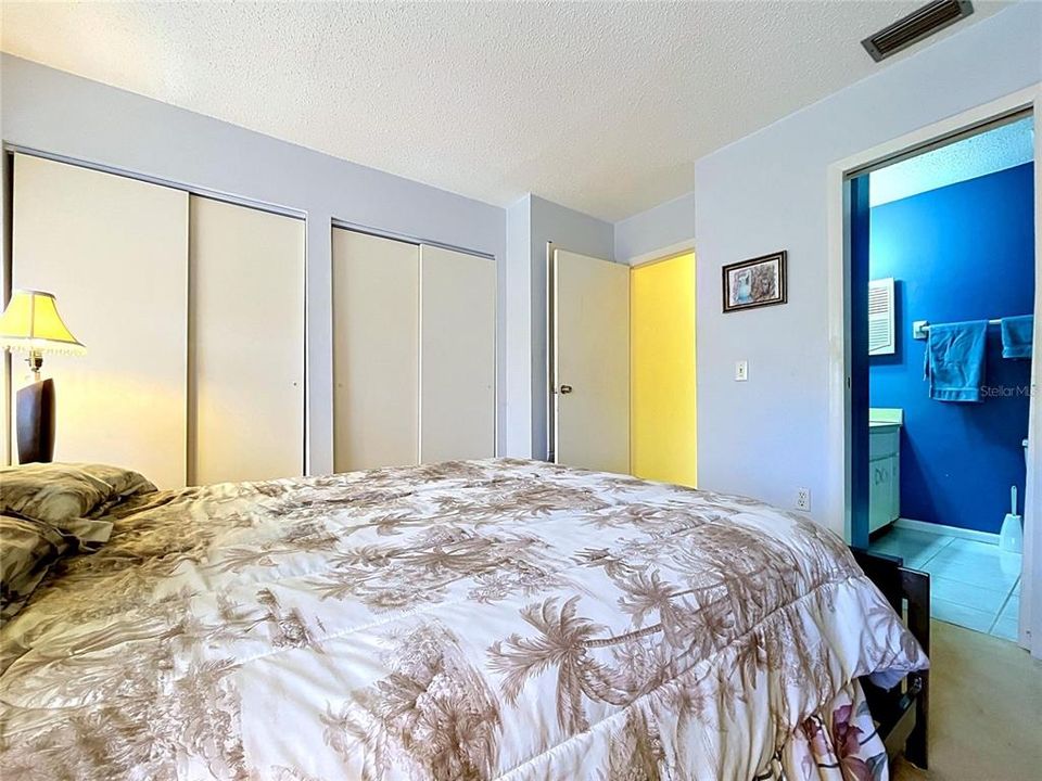 For Sale: $424,900 (2 beds, 2 baths, 1080 Square Feet)