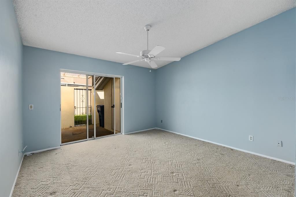 For Sale: $245,000 (2 beds, 2 baths, 1236 Square Feet)