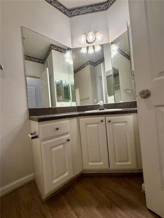 For Rent: $1,500 (2 beds, 2 baths, 1048 Square Feet)