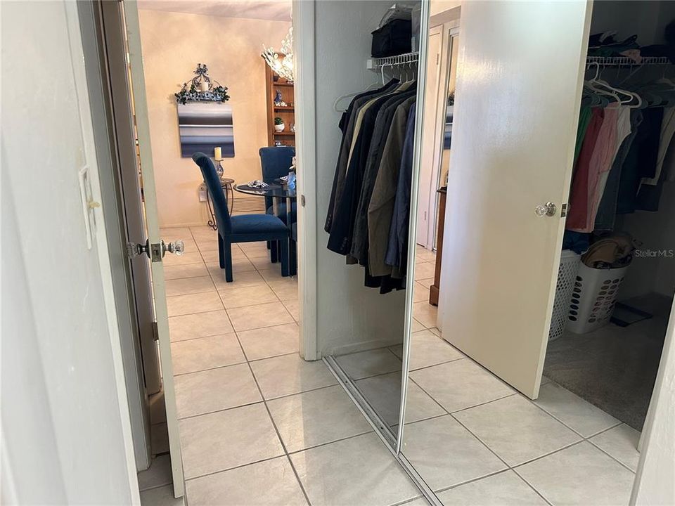 For Sale: $150,000 (2 beds, 2 baths, 940 Square Feet)
