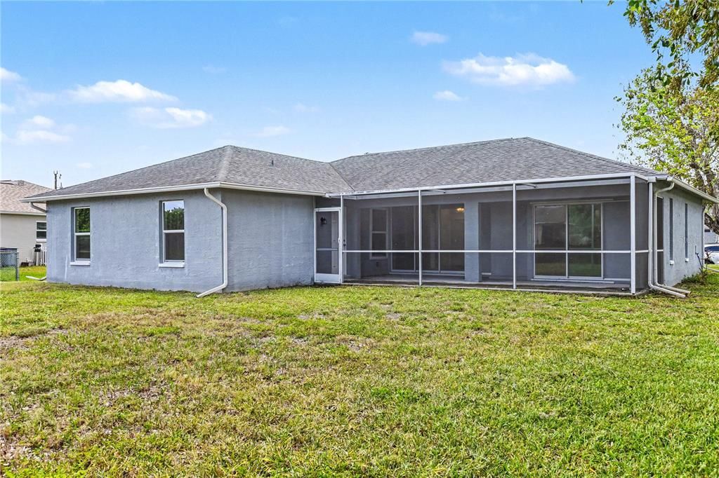 Active With Contract: $224,900 (3 beds, 2 baths, 1506 Square Feet)