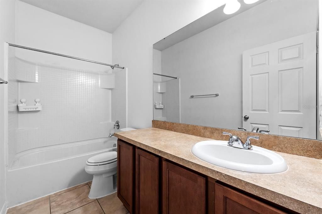 For Sale: $345,000 (3 beds, 2 baths, 1551 Square Feet)