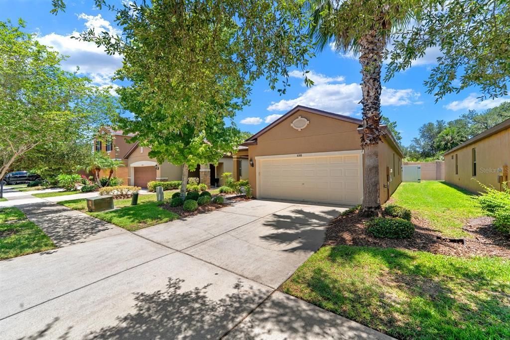 For Sale: $345,000 (3 beds, 2 baths, 1551 Square Feet)