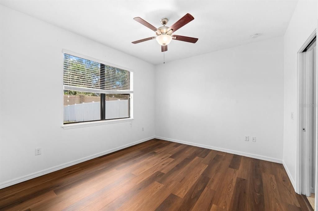 For Sale: $345,000 (3 beds, 2 baths, 1551 Square Feet)