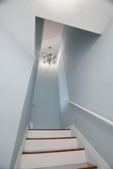 For Sale: $339,900 (2 beds, 2 baths, 1264 Square Feet)