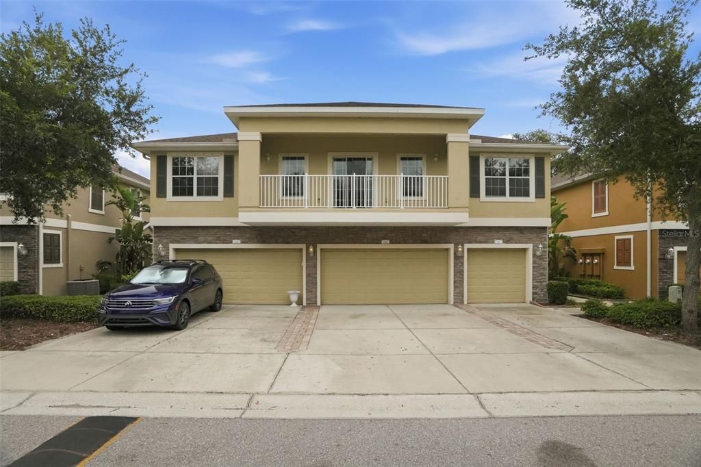 For Sale: $339,900 (2 beds, 2 baths, 1264 Square Feet)