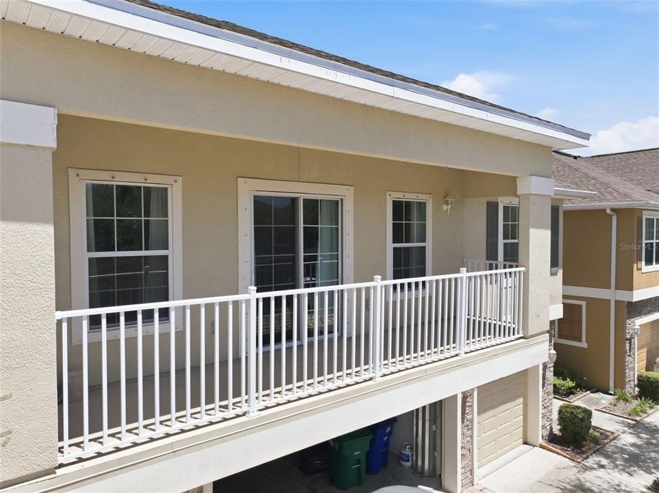 For Sale: $339,900 (2 beds, 2 baths, 1264 Square Feet)