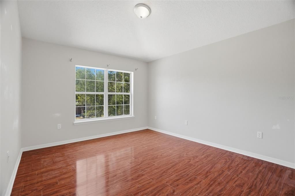 For Sale: $339,900 (2 beds, 2 baths, 1264 Square Feet)