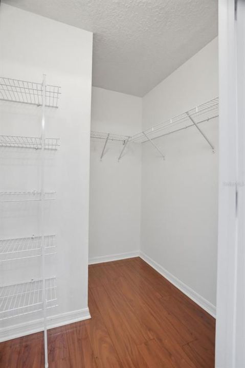 For Sale: $339,900 (2 beds, 2 baths, 1264 Square Feet)